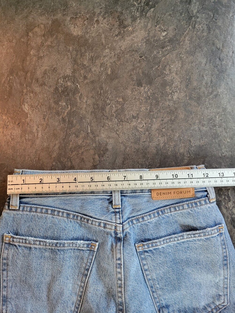 Aritzia Denim Forum - The Farrah High Rise Wide - Picture 8 of 9